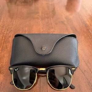 Ray-Ban Men's Sunglasses in Black and Gold with Black Case